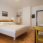 Bed & Breakfast Wanderlust Boutique