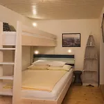 Bed & Breakfast Wanderlust Boutique