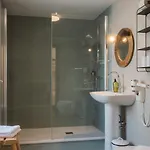 Wanderlust Boutique Bed & Breakfast 3*