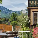 Bed & Breakfast Wanderlust Boutique