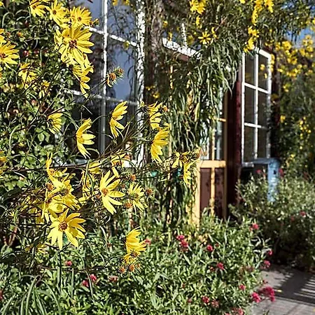 Wanderlust Boutique B&B 3*