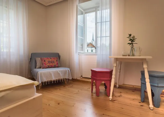 Wanderlust Boutique 3*